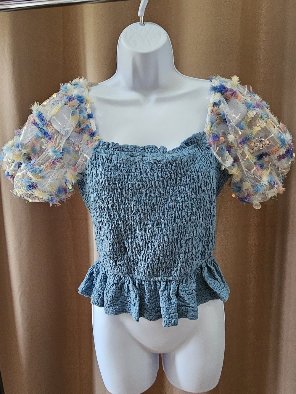 NWT andthewhy Blue Textured Ruched Top • Puff Mesh Fringe Sleeves